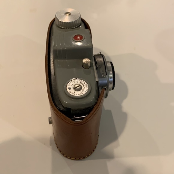 Kodak Pony 828 Camera with leather field case - Picture 3 of 10